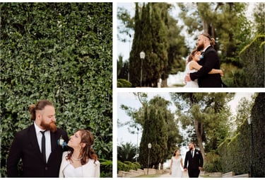 Sposi felici in un giardino
