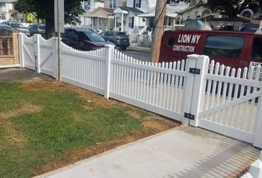 Fance construction job lion repair