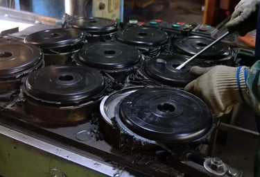 Cooling and trimming process for small rubber plates production