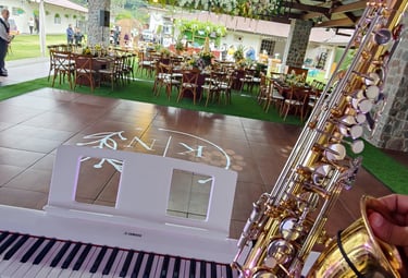 Piano y saxofon para coctel en boda en boquete