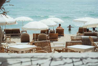 Vue imprenable sur la plage privée de Playa Amor à Leucate