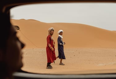 Tour desde Marrakech al desierto del Sáhara con camellos al atardecer