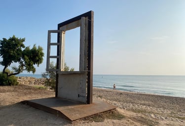 Ventana al mar playa Goleta Tavernes