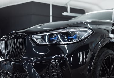 BMW X5 žibintų atnaujinimas WestSide Garage automobilių estetika Šiauliuose