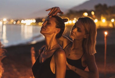 International community and guests enjoying the sunset ritual at Solé Marbella.