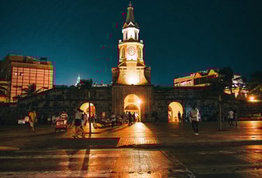 Things to do in Cartagena Colombia historic center at night