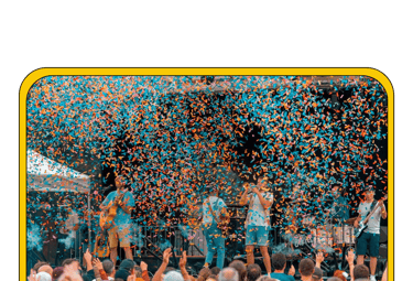 Festival de musique éclectique dans la Loire, avec des artistes de renom et une ambiance unique.