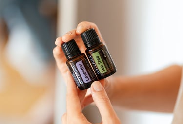 laschen ätherischer Öle von dōTERRA – Lavendel und Tea Tree zur natürlichen Begleitung im Alltag