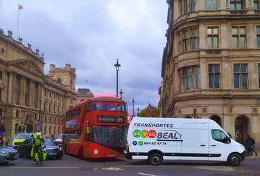 Furgoneta de Transportes Beal en las calles de Londres