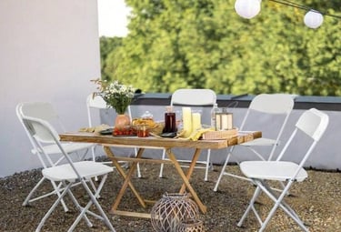 Sillas blancas plegables para eventos al aire libre, el paso diamond events
