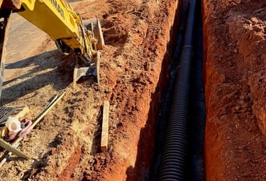Laying drainage pipe