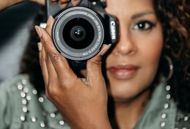 Manuela Schenker, vastgoedfotograaf en eigenaar van Hoop in Huis.