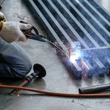 Reparos em peças danificadas, Serviços de solda (TIG, MIG, elétrico, oxiacetileno) em ferro, alumíni
