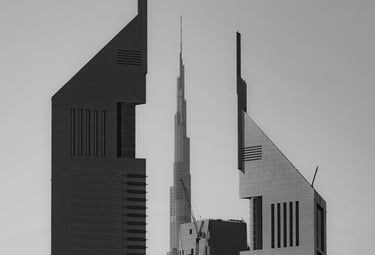 a black and white photo of a city skyline