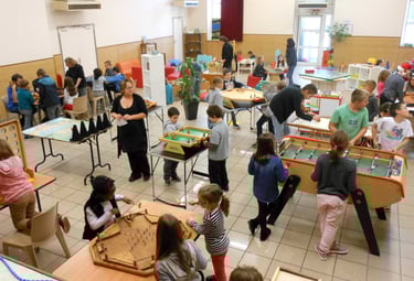 Ludothèque itinérante animation jeu veni vidi ludi