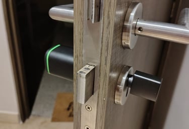 Apertura de doble chapa de seguridad 