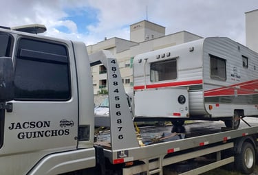 Guincho carregando MotorHome