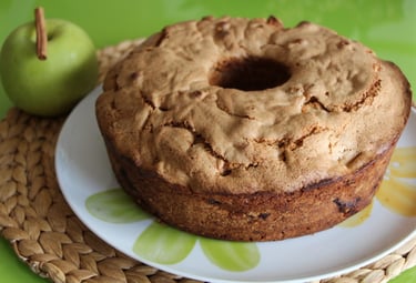 Bolo low carb de maçã com canela