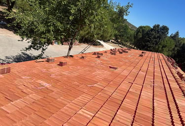 Muğla Dalaman'da profesyonel kiremit çatı yapımı ve işçiliği örneği
