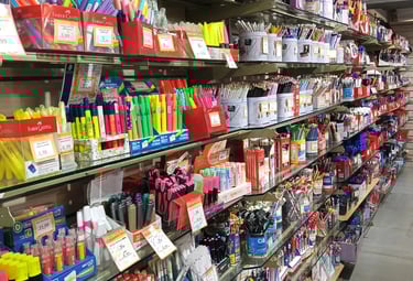 Produtos escolares de qualidade em papelaria local