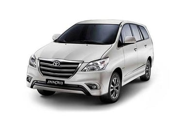 innova for jaipur city tour