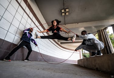 Pratique du Double Dutch à Bezons — figure acrobatique dans les cordes