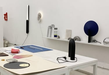 Estúdio Rain foi criado em 2015 pela designer de produto Mariana Ramos (n. 1986) e o arquiteto Ricar