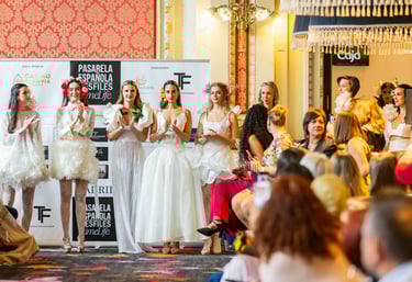 Pasarela Española - desfile de >María Lafuente colección Shakti