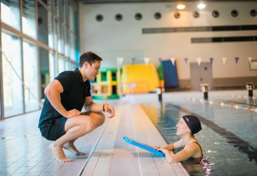 Cours de natation à Basse-Goulaine avec un maître nageur