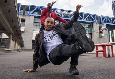 Apprentissage du Double Dutch — saut et tournage des cordes