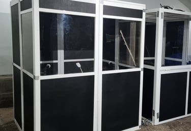 cabinas completas en sistema relay 3 idiomas para evento internacional