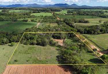 1 Hektar Grundstück mit Teich, Obstbäumen, Brunnen & Stromanschluss – Bei Independencia, Paraguay