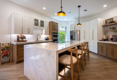 Full Kitchen Remodeling with Countertop, Island and Cabinets
