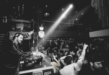 unforgettable nightlife experience in Delhi, KOKKINIA