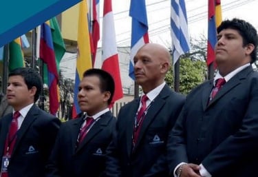 Agentes de Seguridad en terno