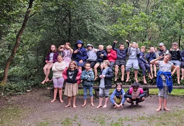 Élèves en sortie éducative au sentier pieds nus
