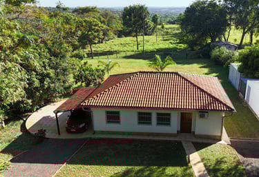 Vielseitiges Anwesen mit Haus, Technik & Fahrzeug – 4,3 Hektar bei Melgarejo, Colonia Independencia