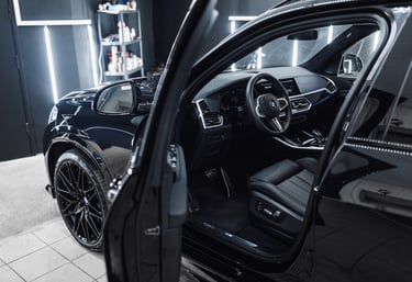 WestSide Garage paslaugų paketai – poliravimas, valymas ir dangos vienoje vietoje