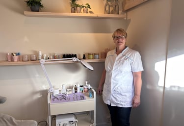 Reina in de praktijk van Reina's Voeten Boet.