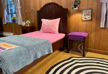 oopas bedroom set