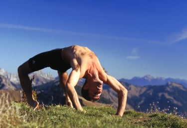 Berge Yoga Sonne Gipfel Mann Bogen