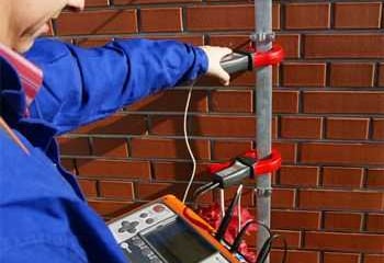 Elektrik Test Cihazı ile Ölçüm Yapılırken