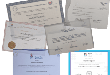 Seis diplomas e certificados que estão se sobrepondo entre eles.