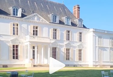 Wedding at Barthelemy castle, Paray-Douaville, Yvelines, near Paris, France
