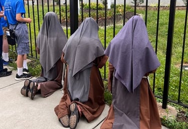 Franciscan Daughters of Mary pray to end abortion