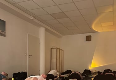 Yoga-Gruppe in Hof bei Salzburg