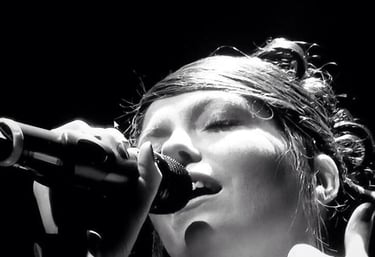 Elodie Guichard chanteuse chef de choeur Maniwata Gospel & Soul Touraine