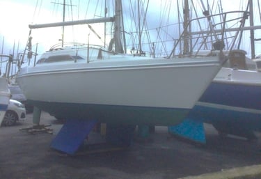Yacht survey on the south coast of England