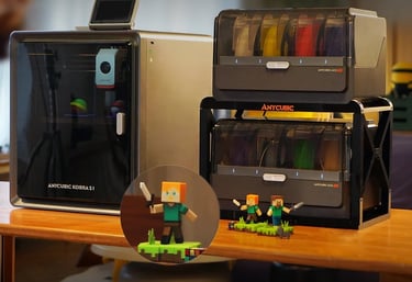 Um boneco no estilo minecraft impresso com impressora 3D de alta qualidade.