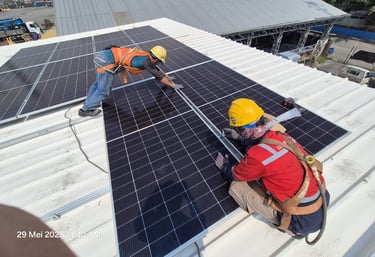 Instalasi PLTS Solar Panel